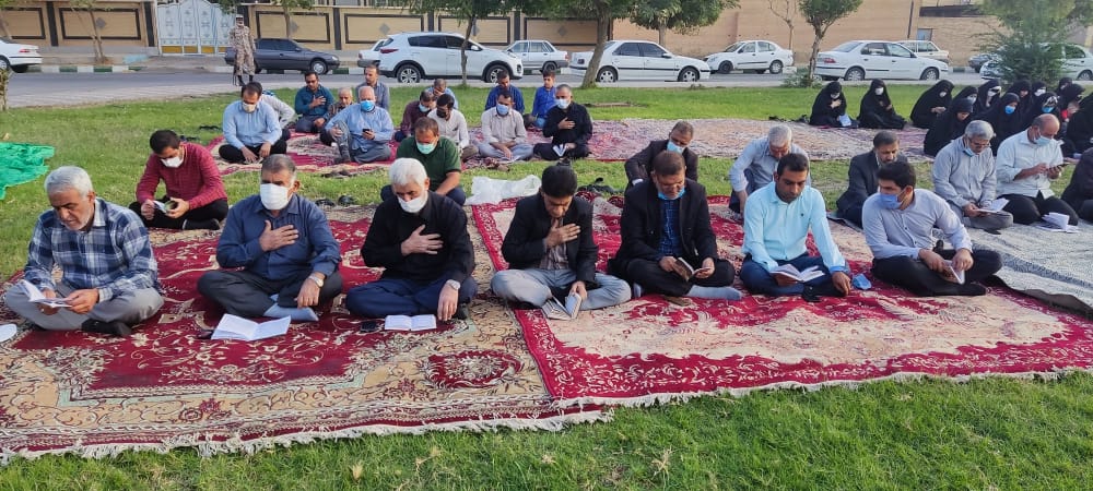 مراسم پر فیض دعای ندبه این هفته صالح شهر در جوار قبور مطهر شهدای گمنام  برگزار شد - بازتاب خوزستان